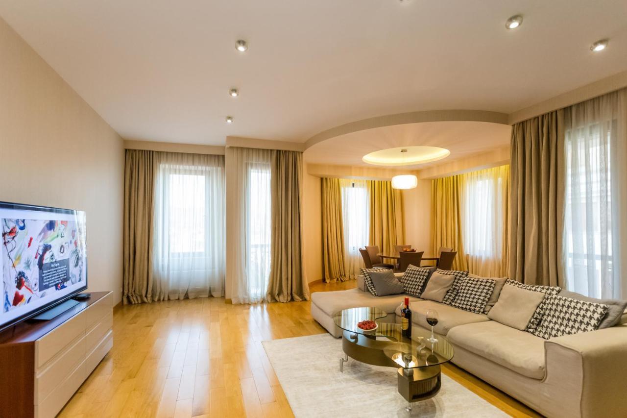 Central Cosy 5Bd-5Bath Apartment ティビリシ エクステリア 写真