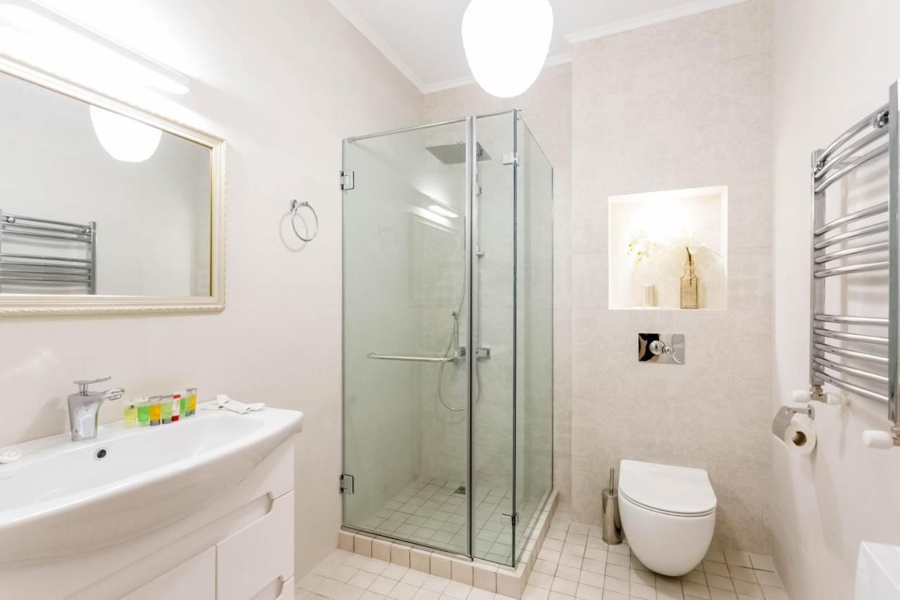 Central Cosy 5Bd-5Bath Apartment ティビリシ エクステリア 写真