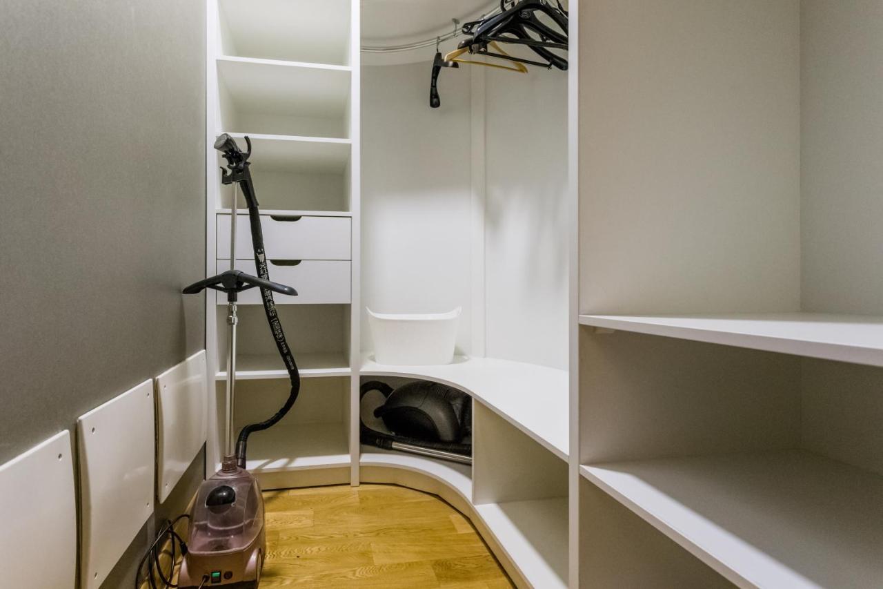 Central Cosy 5Bd-5Bath Apartment ティビリシ エクステリア 写真